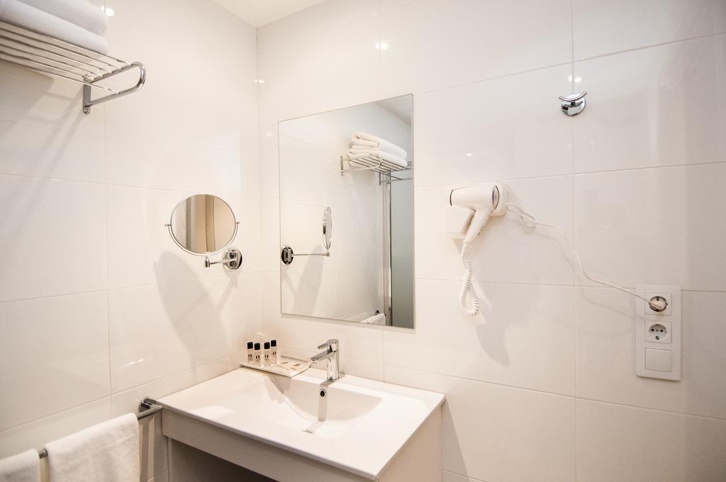 ויאחויוסה Hotel Censal מראה חיצוני תמונה